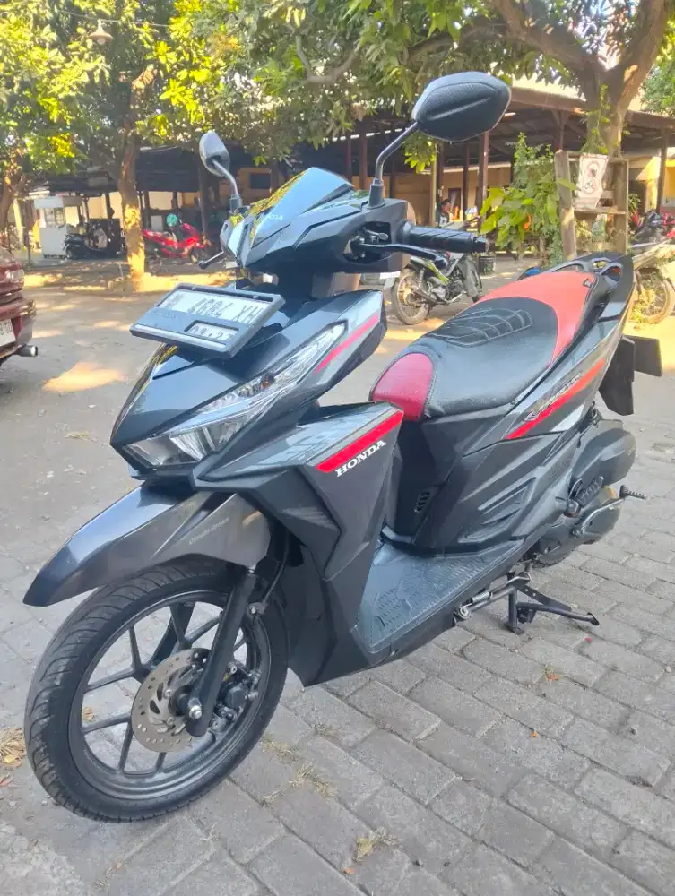 HONDA VARIO 125 TH 2017 LENGKAP HIDUP MULUS ORIGINAL