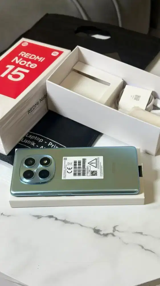 Xiaomi redmi note 15 4G 8/256 pakaian 2 bulan