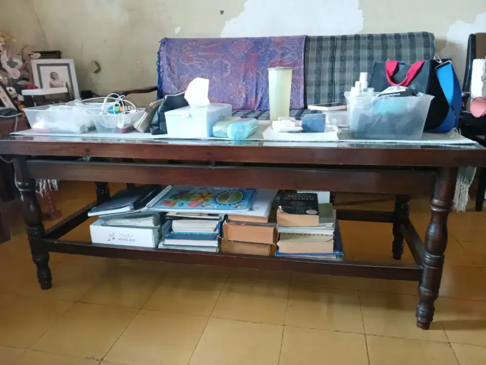 Dijual meja dan kursi (2)..jati