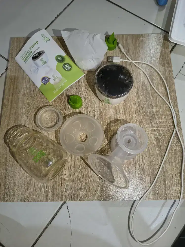 Pompa ASI Mom Uung Pembelian 2025 (pemakaian hanya 6 bulan)
