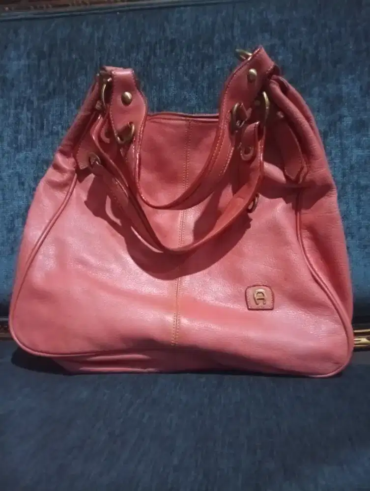 [PRELOVED] Tas Etienne Aigner Hobo/Shoulder Bag Kulit Asli-Pink Coral