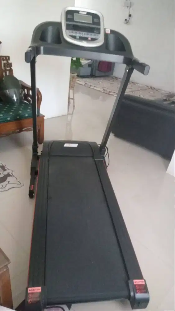 Treadmill Castor bekas rasa baru