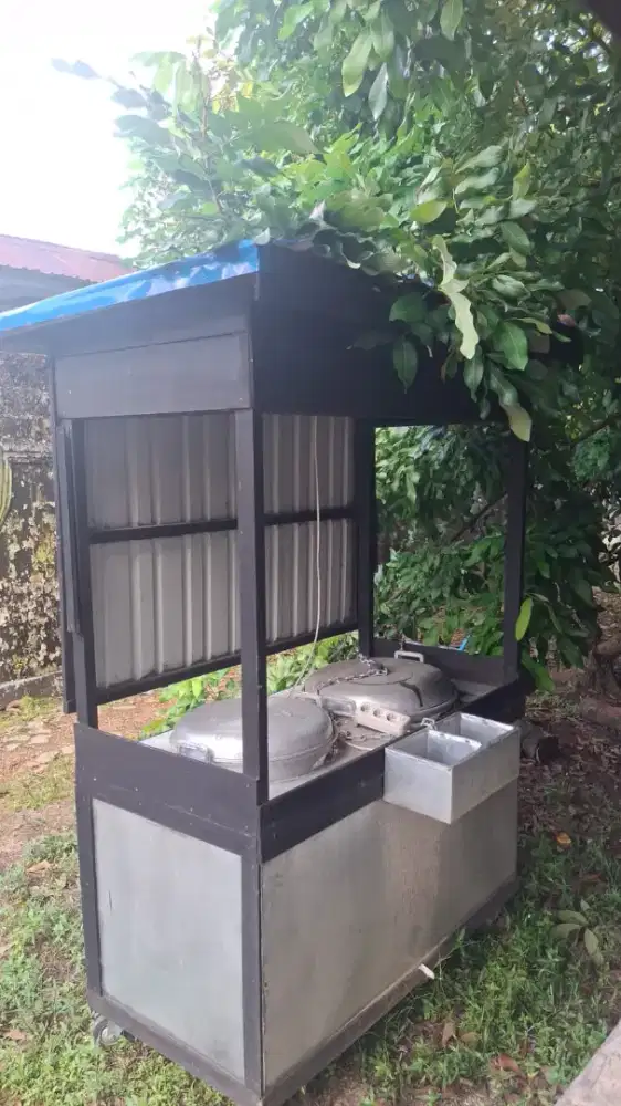 DIJUAL GEROBAK DAN PERLENGKAPAN NYA