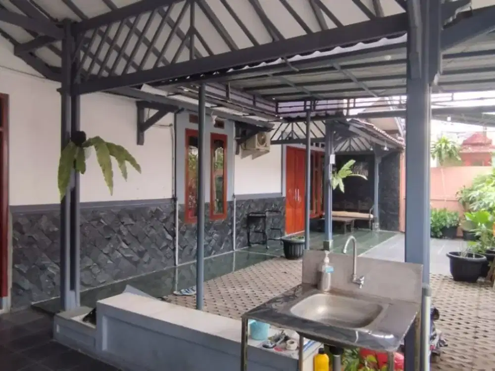 Di Jual Rumah Pinggir Jalan Raya Bisa Utk Tempat Tinggal dan Jualan di DEPOK TIMUR