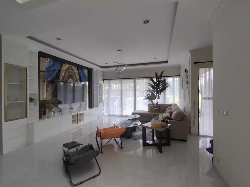 Dijual Rumah Cantik Mewah Full Furnish di Eldora Suvarna Sutera