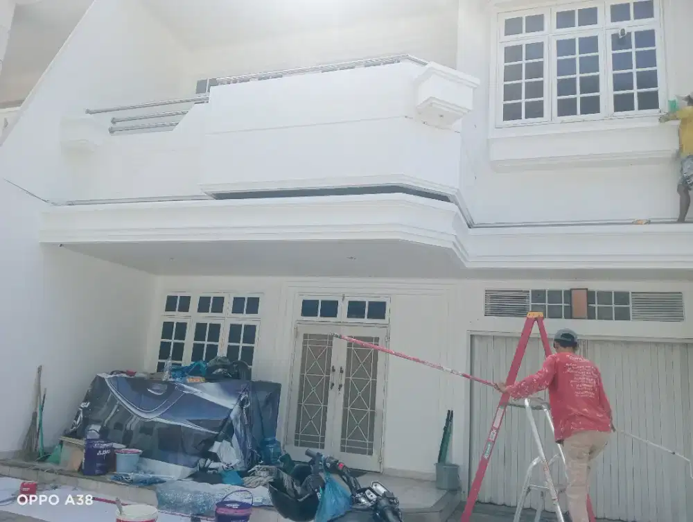 Tukang cat rumah