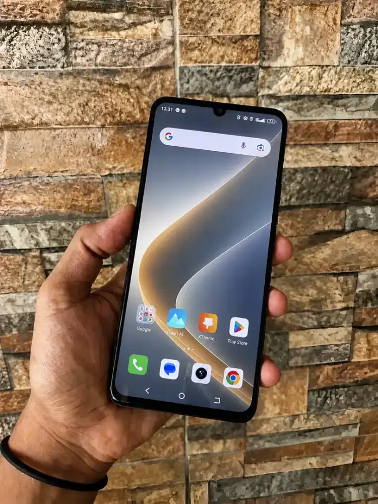 Sharp Aquos V7 Plus Resmi 6/256GB