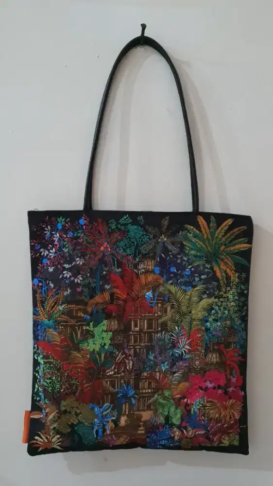 Tote bag ala Korea merek MCMAIO