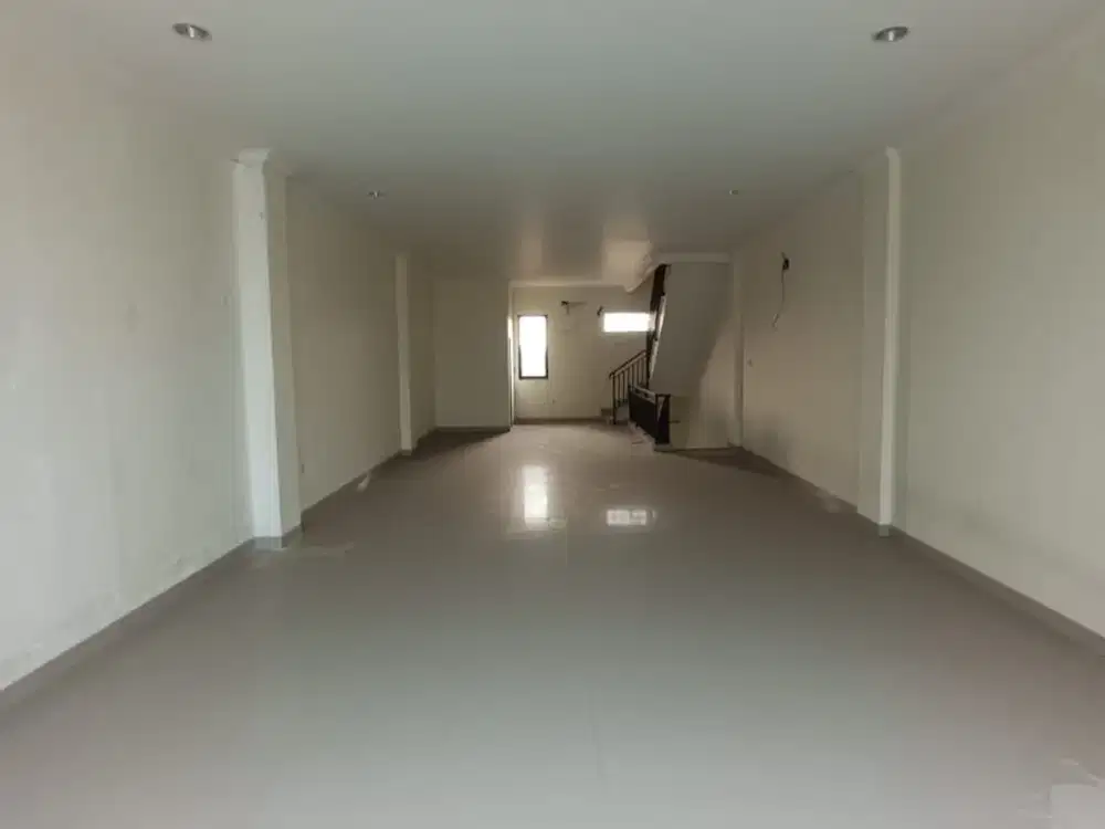 DIJUAL RUKO BESAR 3,5 LANTAI DI CILEDUG RAYA JAKARTA SELATAN