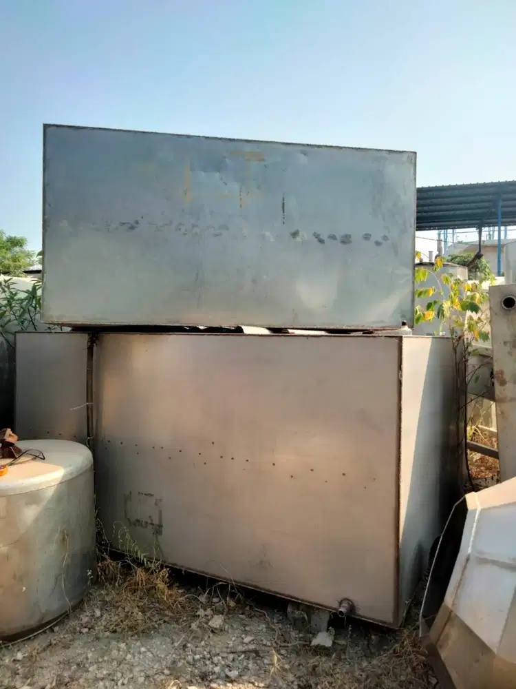 Tangki Solar/Air/Softener/dll Bahan Stainless Steel Kap. 4000 Liter