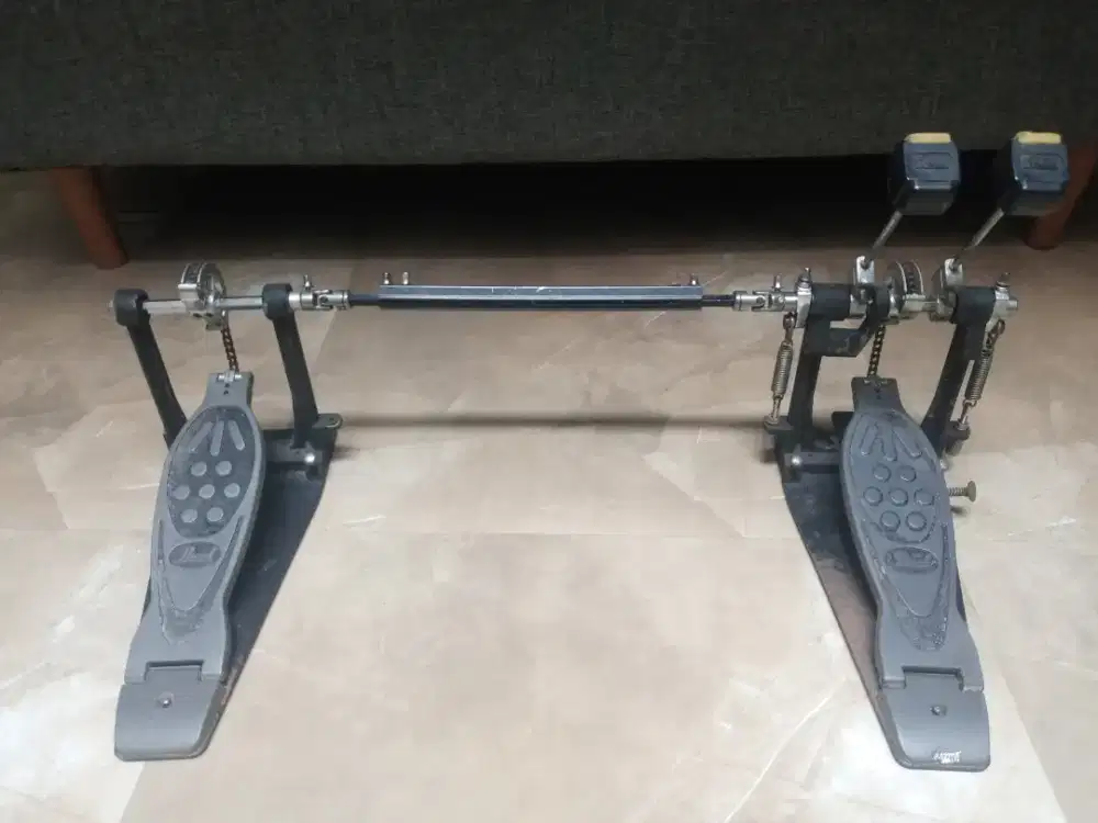 Drum double pedal pearl