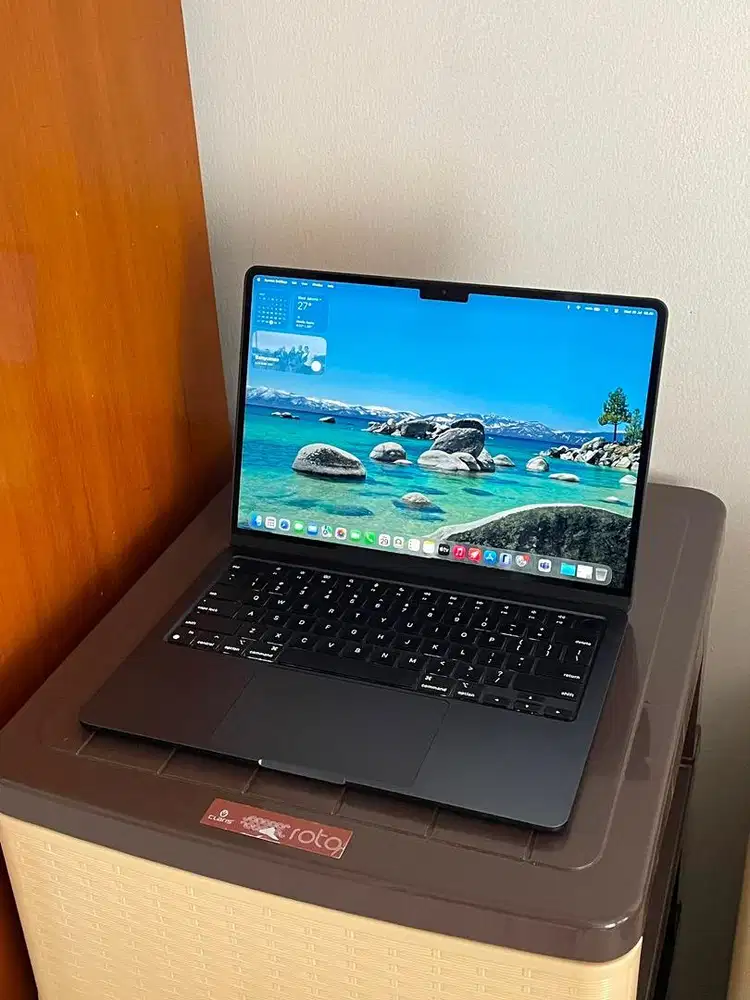 Macbook Air M3 2024 8/256 GB