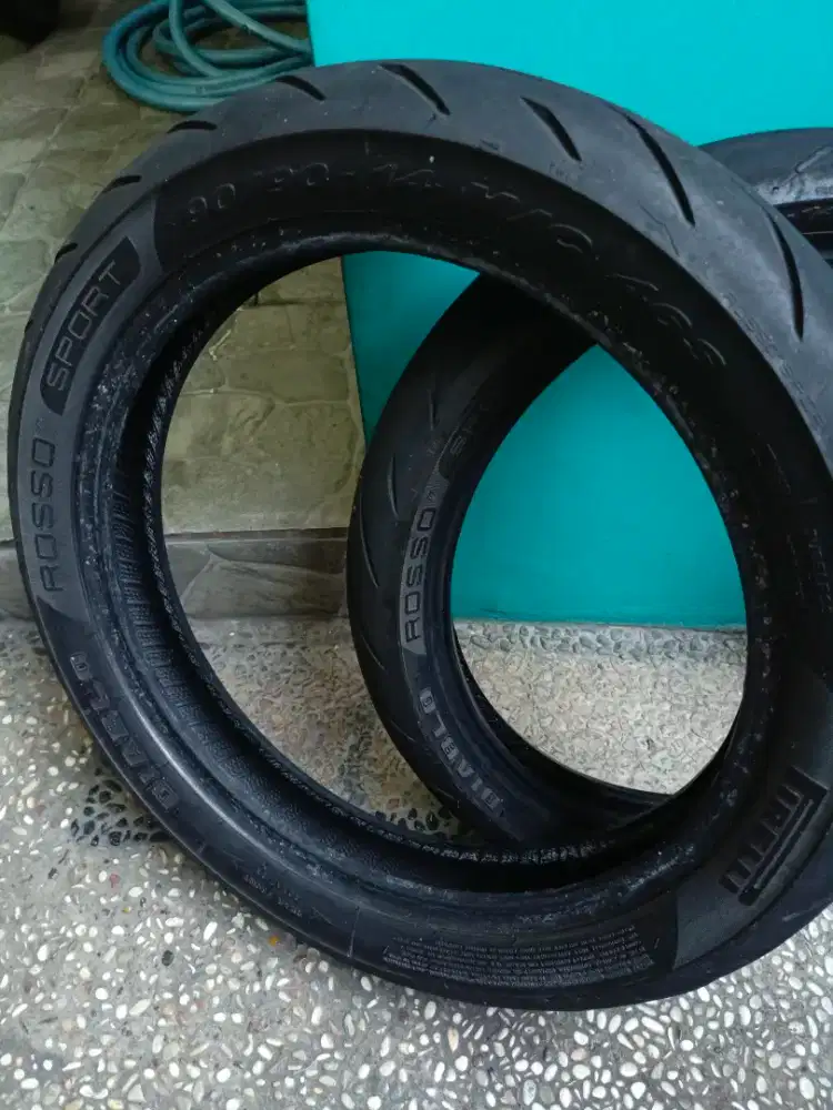 Ban Motor Pirelli Diablo Rosso