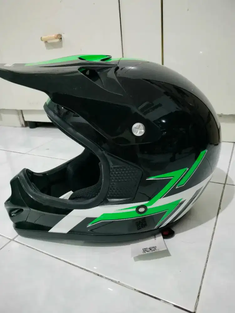 Helm trail Kawasaki