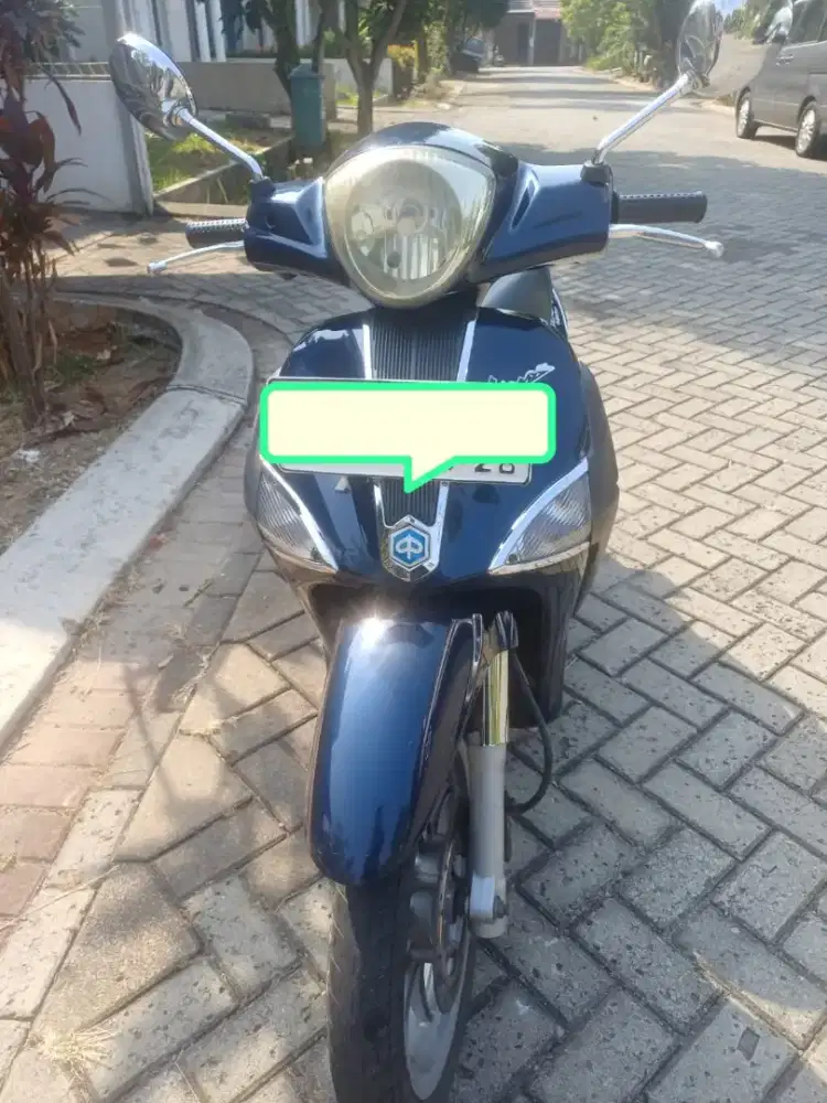 Dijual Piaggio Liberty 150 ie th 2011 biru mulus