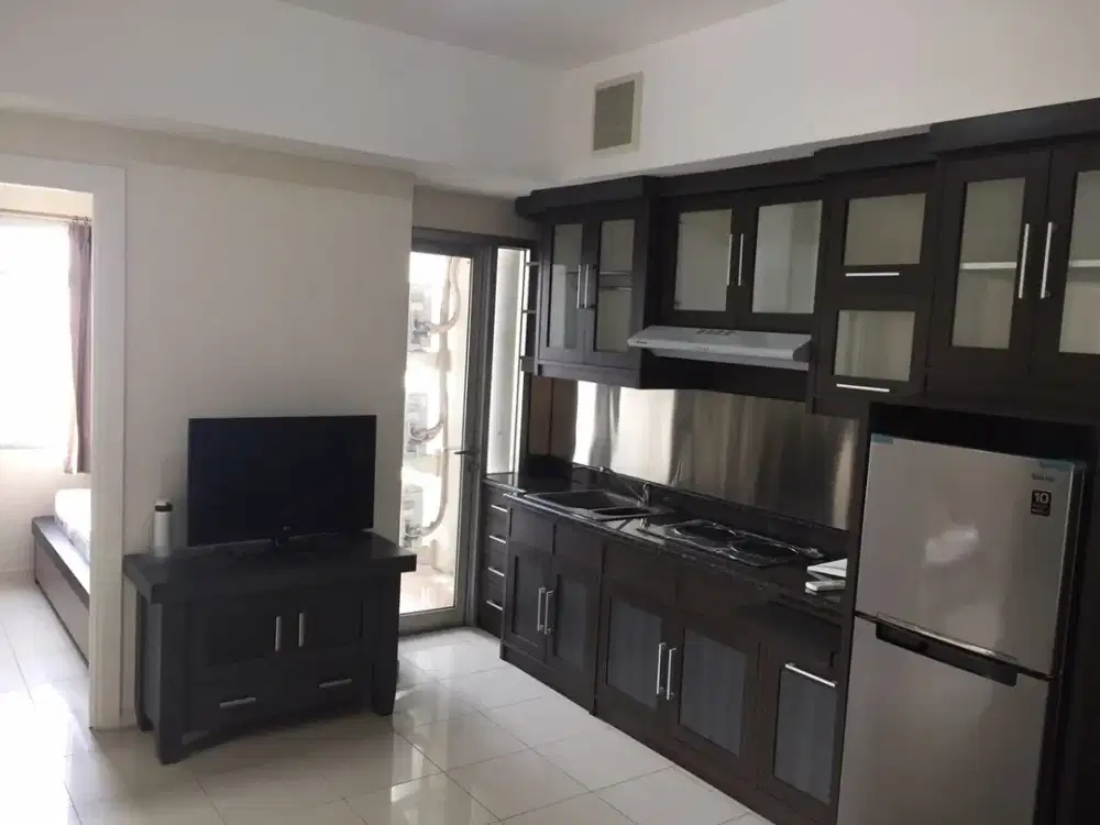 Apartemen Green Lake Sunter 2BR furnish interior lengkap,tower Southern
