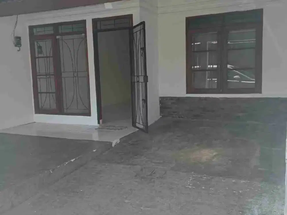 For Rent atau Sale rumah di taman kopo indah 2, siap huni , murah sekali