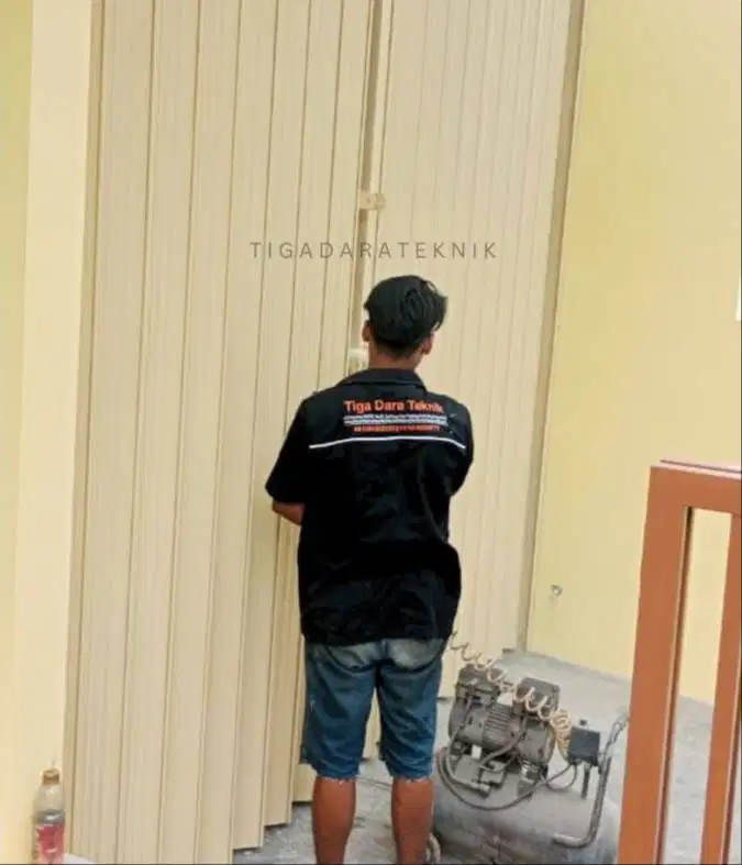 Spesialis Pasang Baru dan Service Folding Gate Rolling Door di Bandung