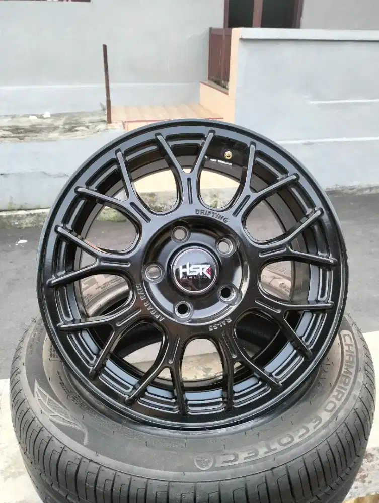 velg hsr r15 5×114