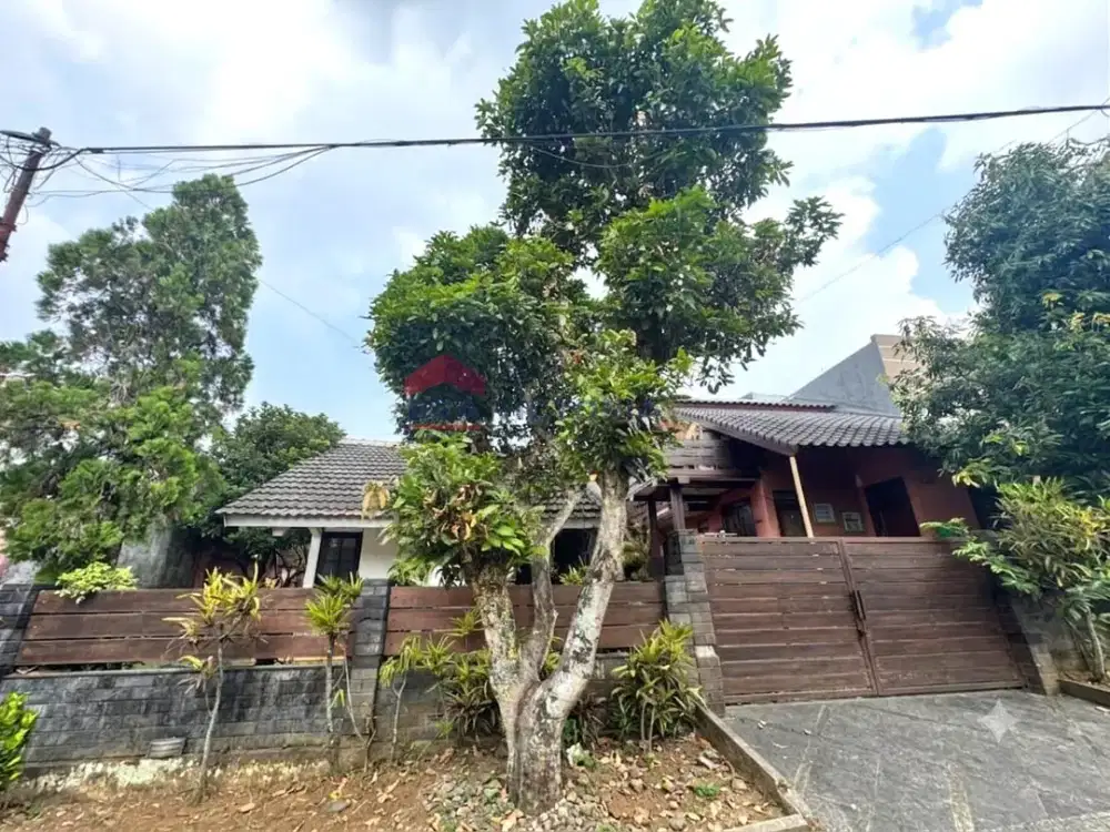 Rumah Dijual Perumahan Dekat Exit Tol Pakis, Halaman Luas Malang