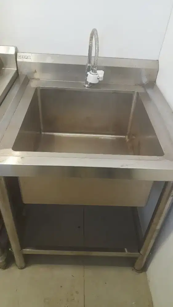 Sink Stainlees steel  Getra
