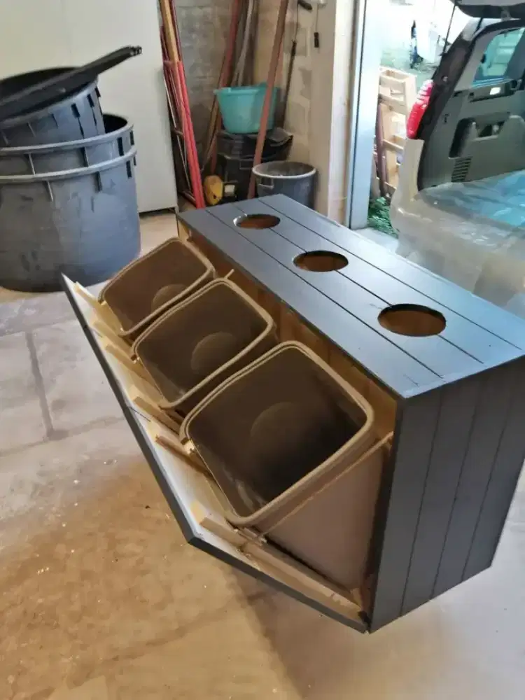 Tempat sampah kantor/tempat sampah estetik/tempat sampah modern