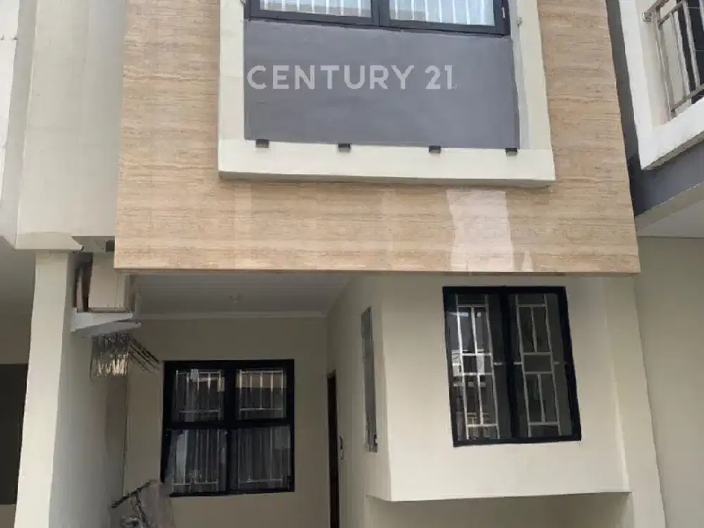 Rumah Komplek Palm Garden Dekat Pasar Laris Cocok Keluarga Muda