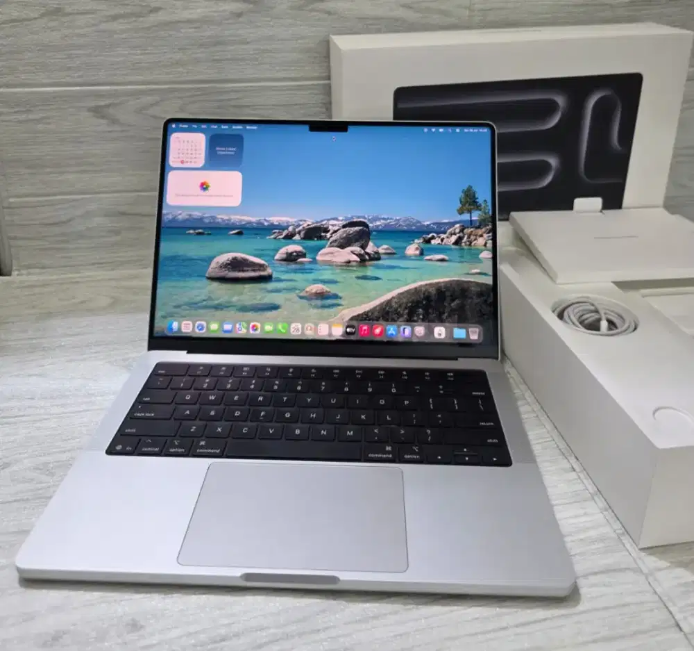 MacBook Pro M5 14inc 16/1TB Silver Resmi Ibox Fullset