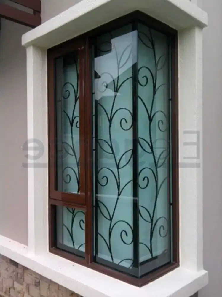 Tralis Bebas Req Model
