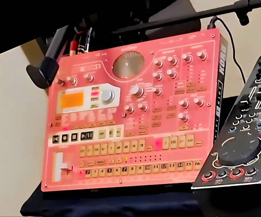 Korg ElecTribe SX (ESX-1) Vintage Synthesizer