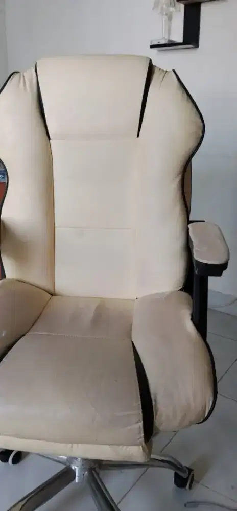 Dijual bangku kantor