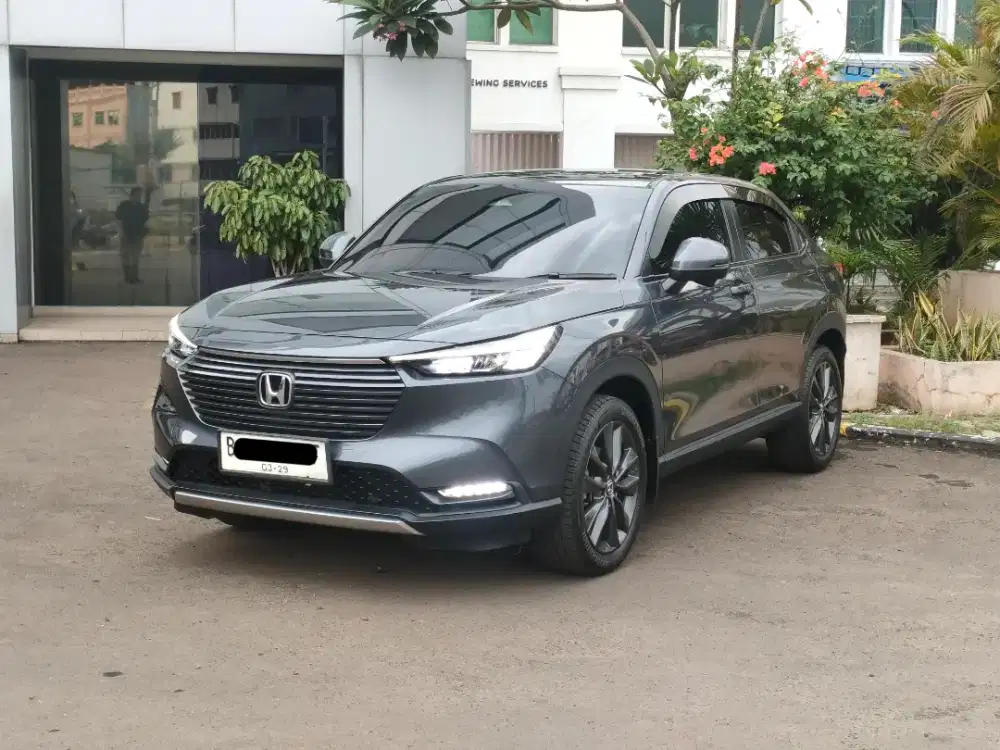 Honda HRV SE 2023/2024 Panoramic LIKE NEW