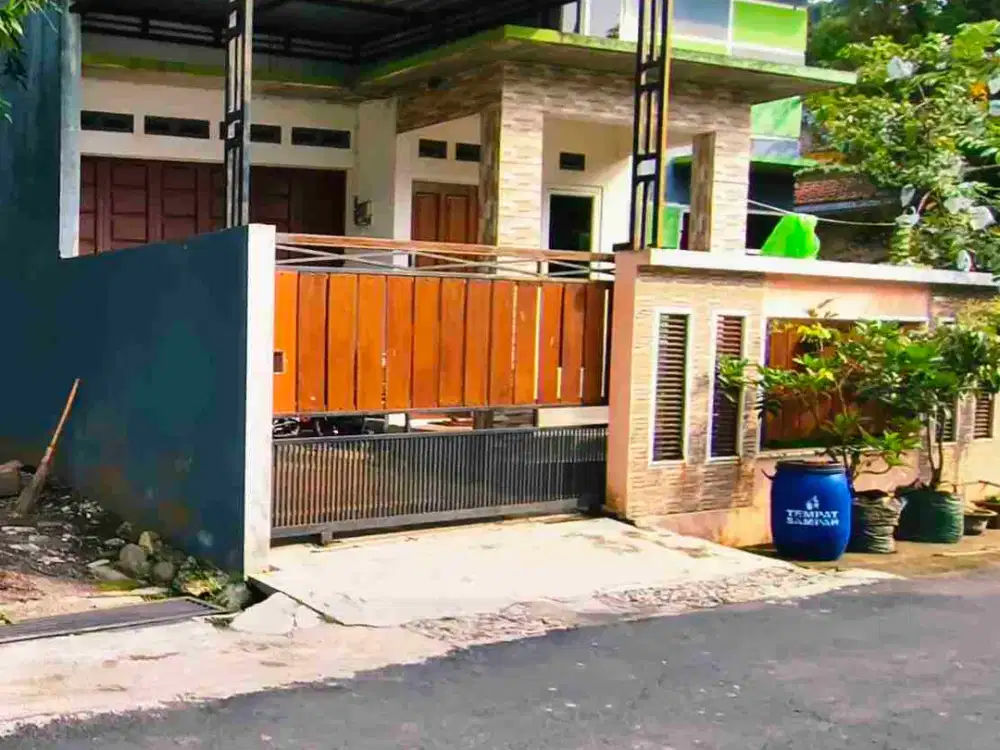 Rumah sampangan Dewi Sartika barat