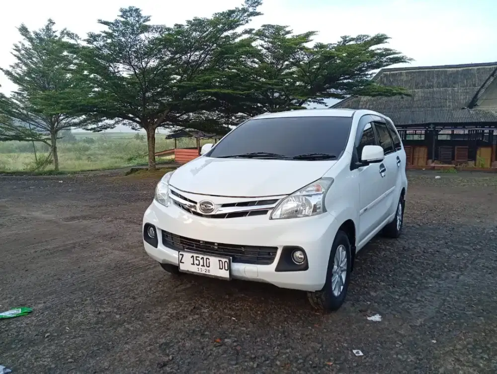 Daihatsu Xenia R Deluxe