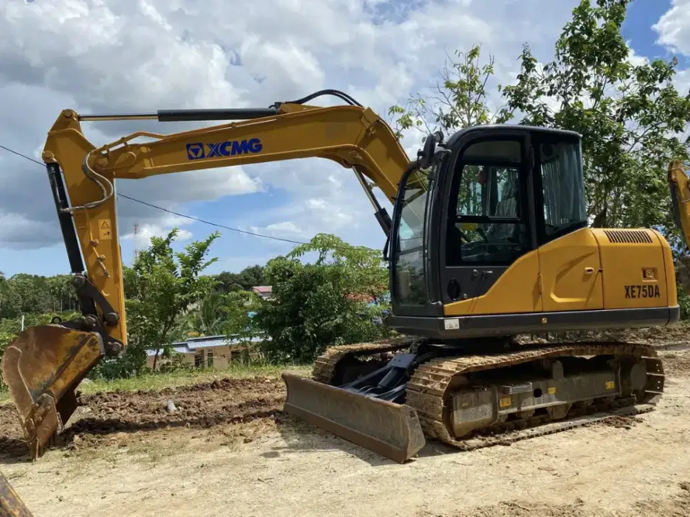 Excavator Mini XCMG 75DA th 2024 LOKAL harga 550jt NEGO