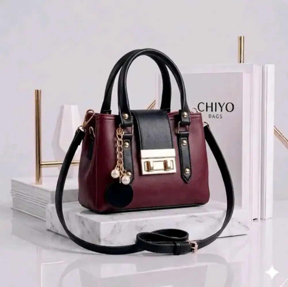 Tas kecil imut maroon sesuai foto