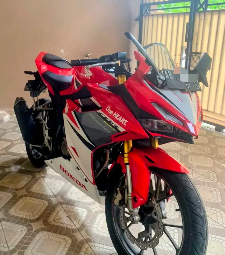 CBR 150R 2022 PLAT AB