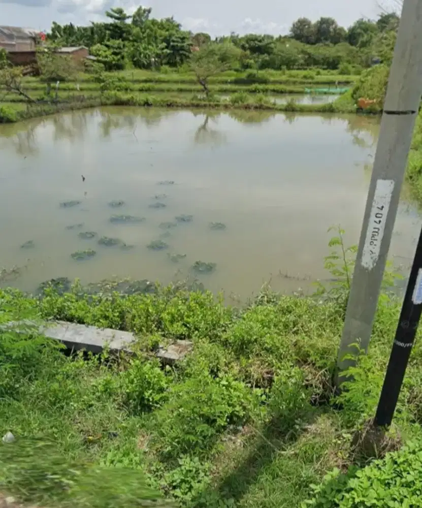Tanah ditengan perumahan