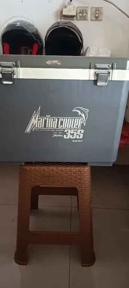 Cooler box marina.