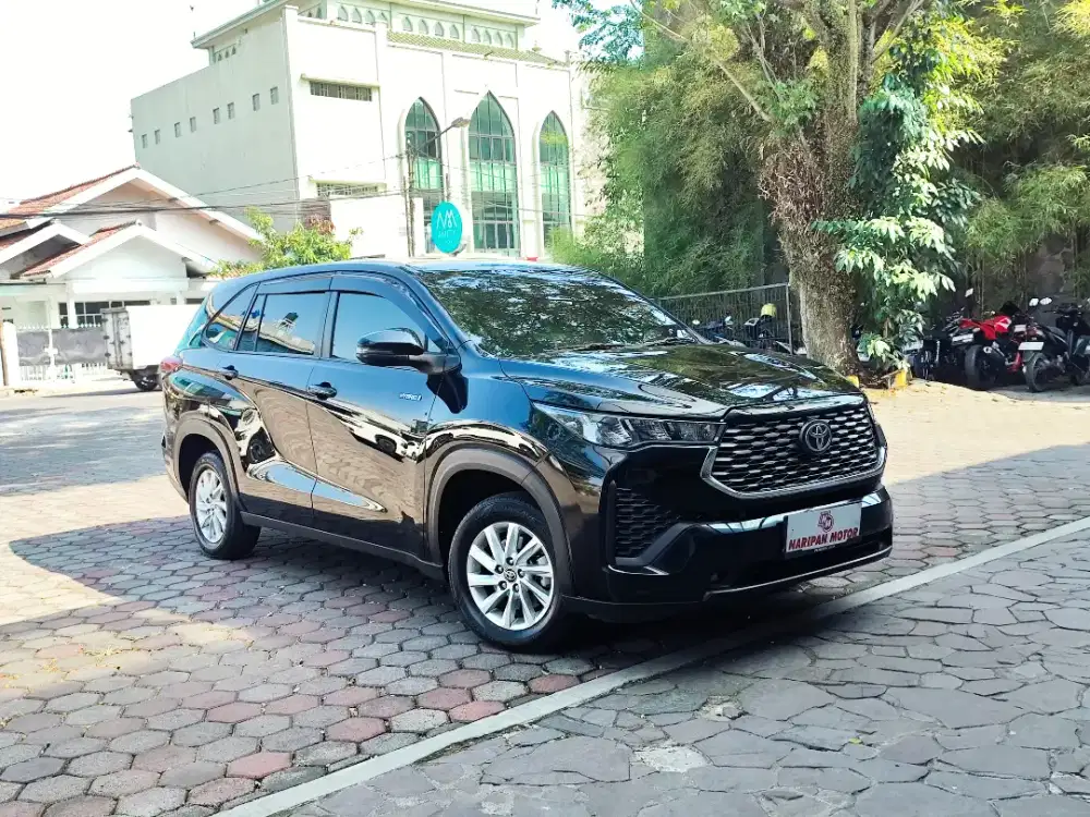 Toyota  Innova Zenix 2.0 G HYBRID CVT 2024