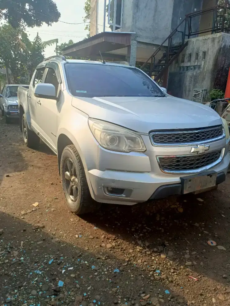 Chevrolet Colorado 4x4 ex kendaraan dinas