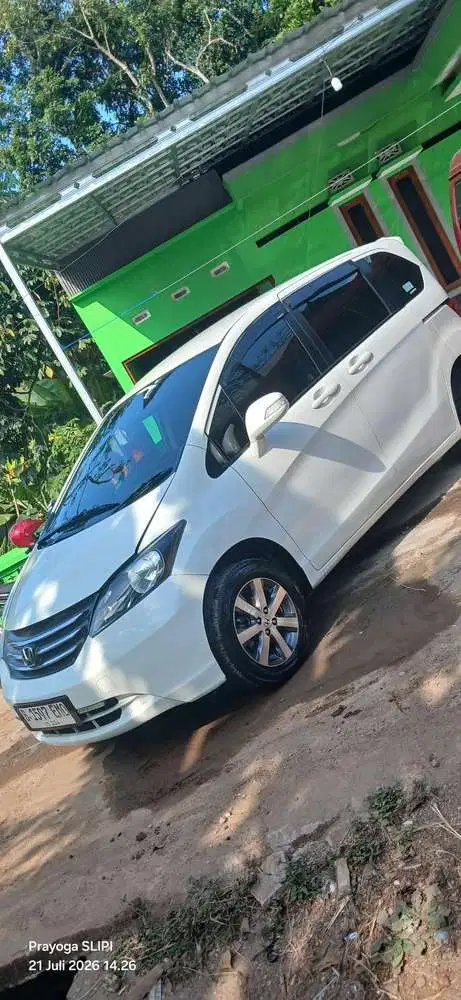 Honda Freed 2012 Bensin