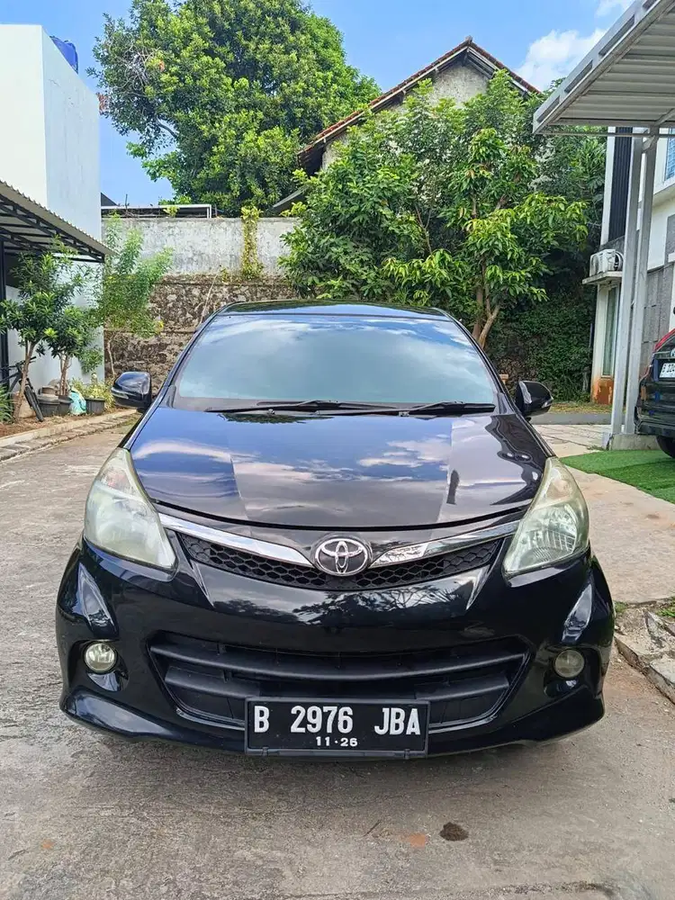 Toyota Veloz 1.5 AT 2012