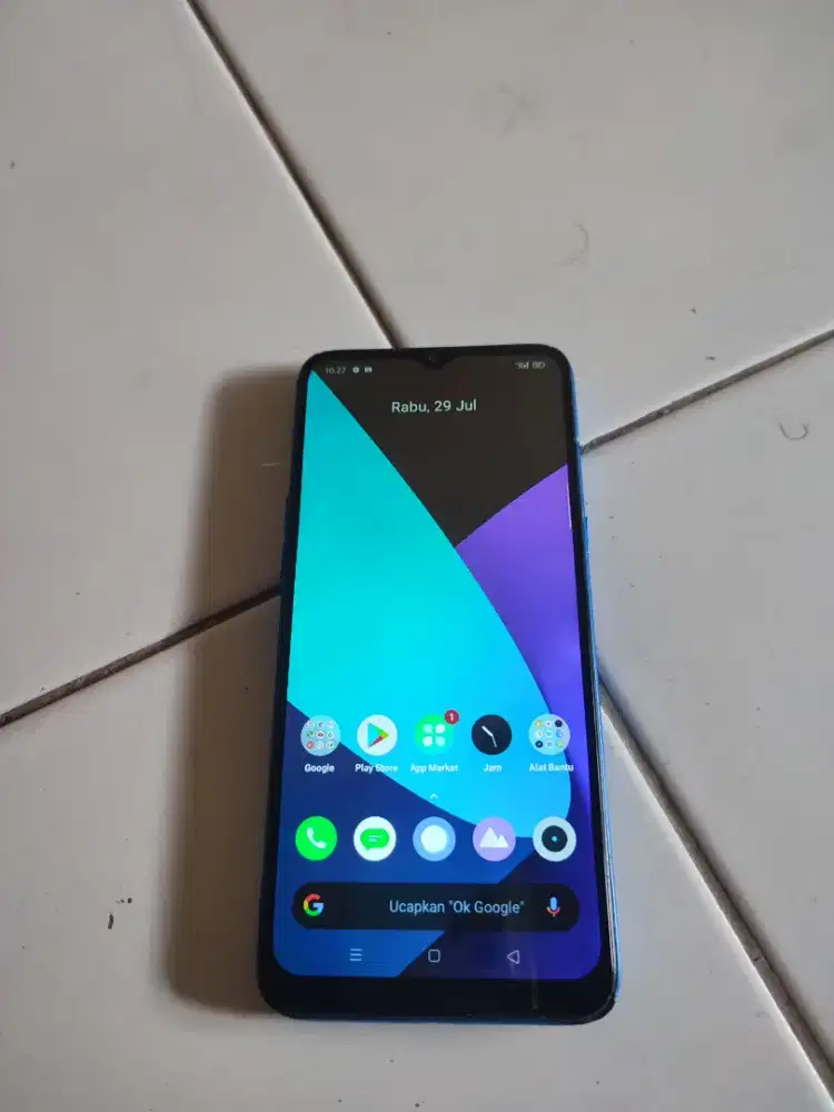 Dijual realme 5, ram 4/128, versi android 10,  batangan
