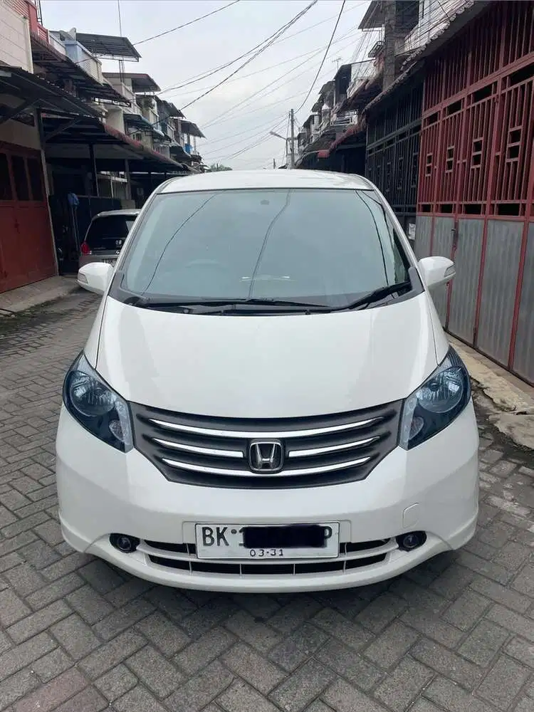 Honda Freed 2012 Bensin
