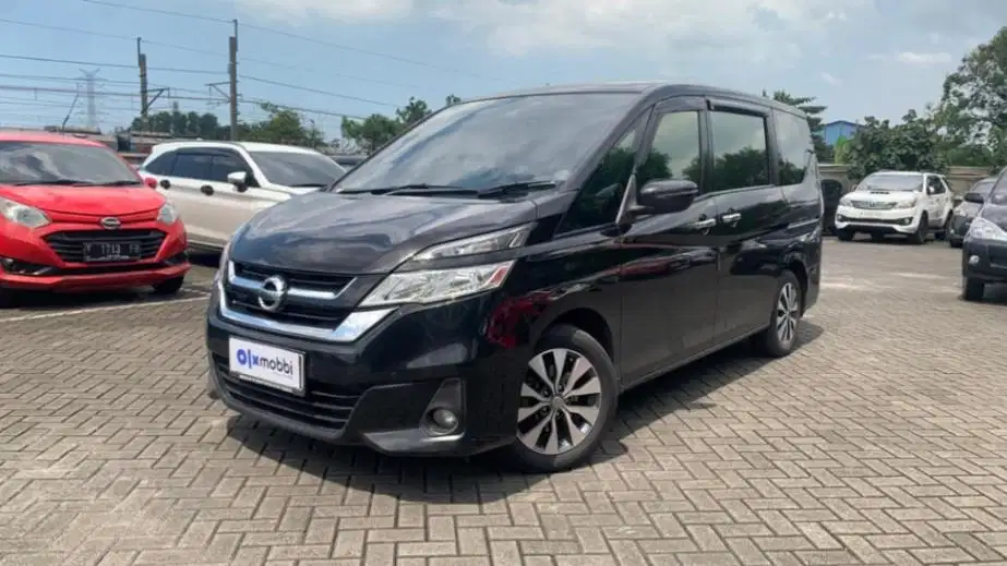 Pajak Panjang - Nissan Serena 2.0 X Bensin-AT 2019