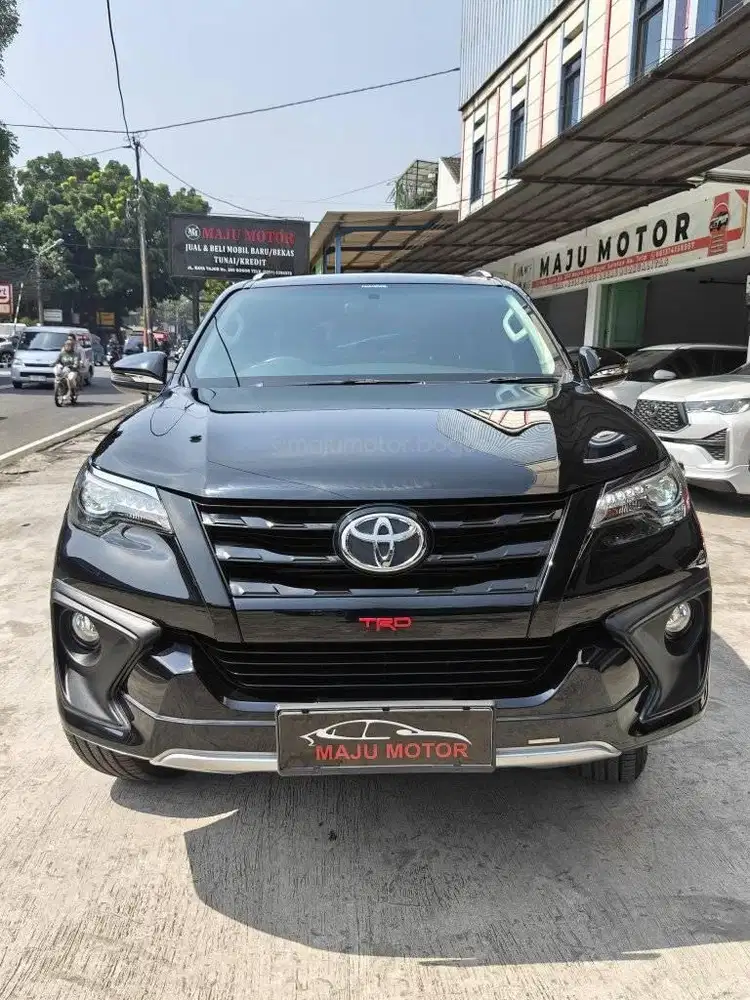 LOW KM! TOYOTQ FORTUNER VRZ TRD 2019 MATIC DIESEL