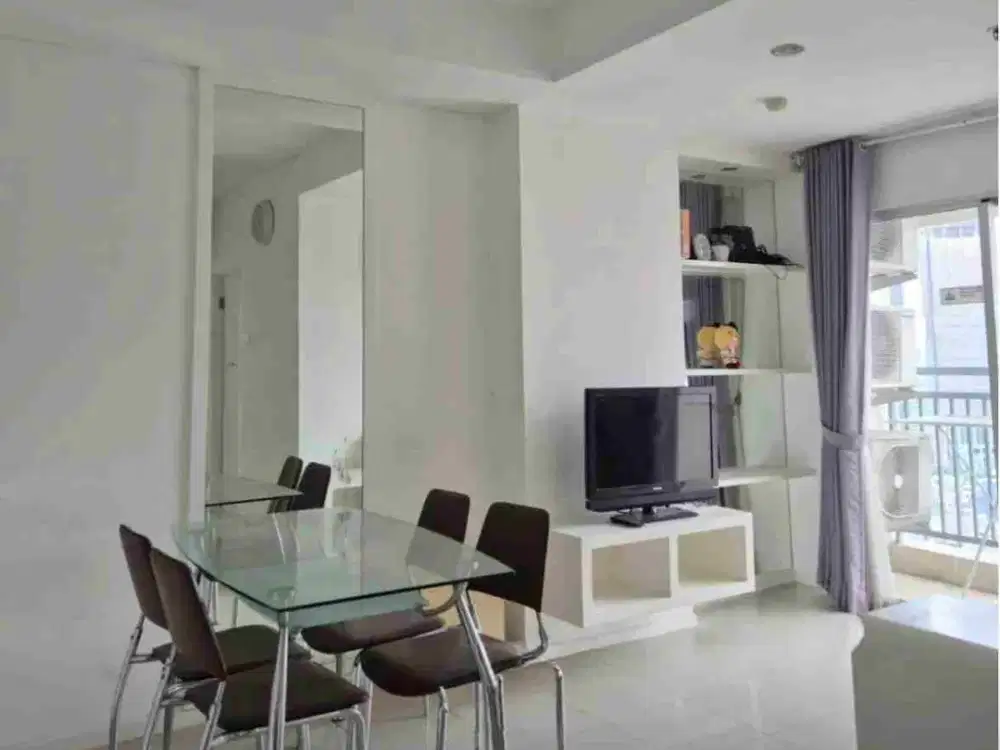 Disewakan / Dijual Apartemen Cosmo Terrace Thamrin City Semi Furnished Siap Huni Bersih , Aman & Nyaman