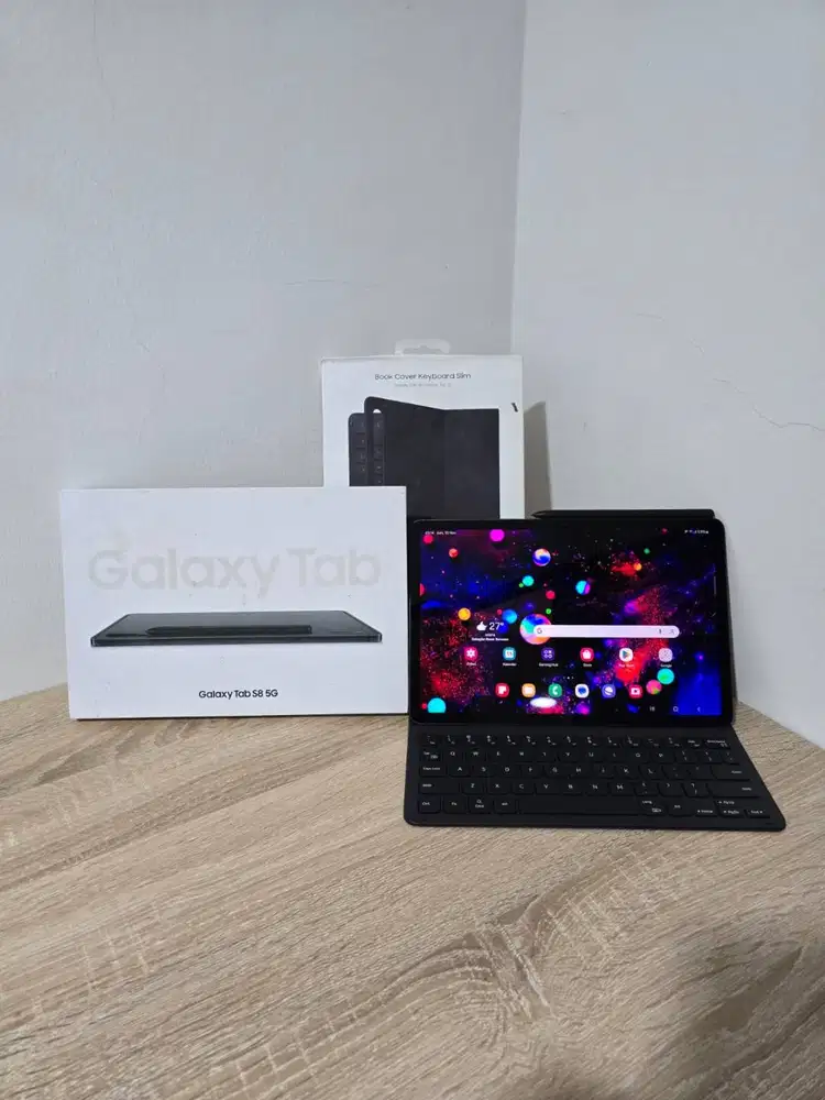 Samsung Galaxy Tab S8 5G SEIN Cellular + Keyboard Graphite Cell Minus