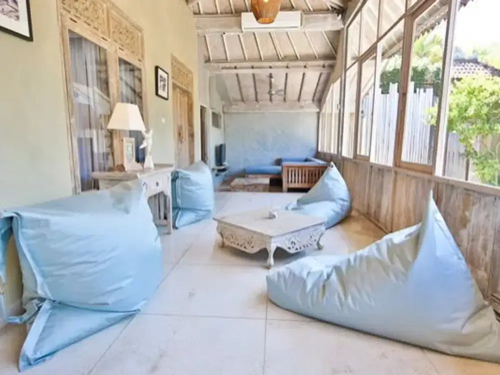 Elegant Family Villa for Rent in Seminyak Prime Location Near Beaches, Cafés & International School – Fully Furnished with Private Pool & Garden